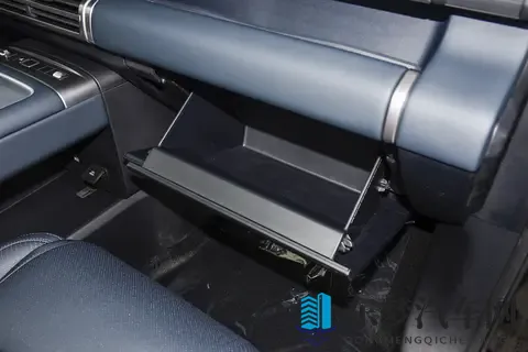 方程豹钛 7：既要兼顾家庭日常，又要不失驾驶乐趣-3