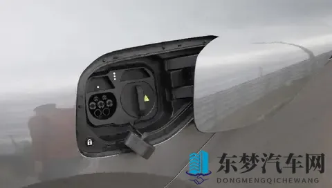 阿维塔12四激光版上市：鸿蒙座舱配四雷达，限时2599万起售-2