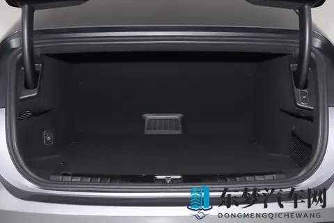 BBA的下一台是蔚来ET9：这才是新时代豪华行政轿车该有的样子​！-3