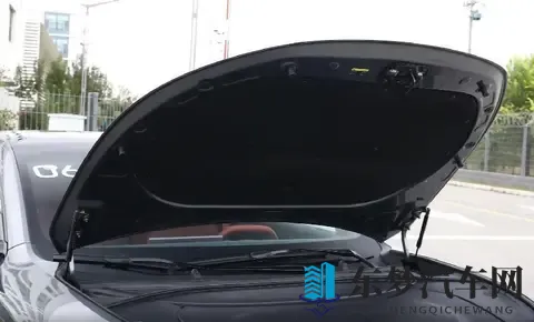 30万级家轿新选择！阿维塔12四激光版让智能出行更舒心-3