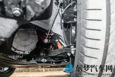 限时1399万起 东风奕派eπ007+上市 标配激光雷达和8295P芯片-2