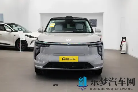 30 万级大六座新选择!智己 LS9 上市:超级增程 + 四轮转向太能打-1