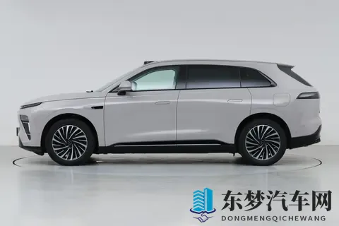 星纪元ET增程版四驱至臻尊享：空间、科技、性能全面评测-1