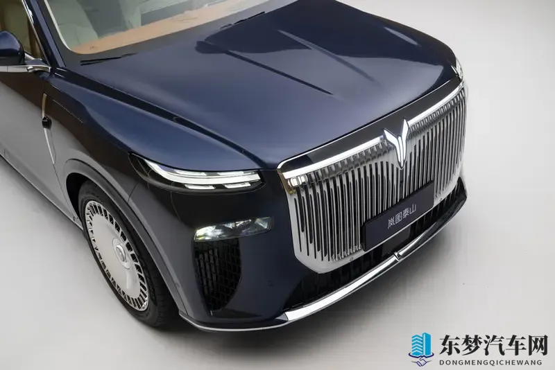 56年底蕴+华为科技造出旗舰底气,岚图泰山上市-1