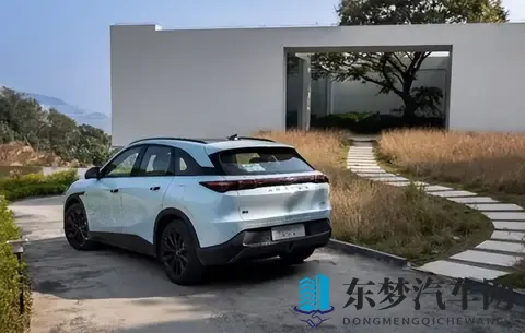 家庭投票！为啥都选全新极狐阿尔法t5？-1