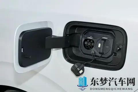 星光730：738万元起，全家人都满意的紧凑型MPV，大七座不拥挤！
