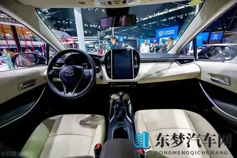 车主感叹：开了比亚迪混动再开丰田混动，差距太明显了！-1