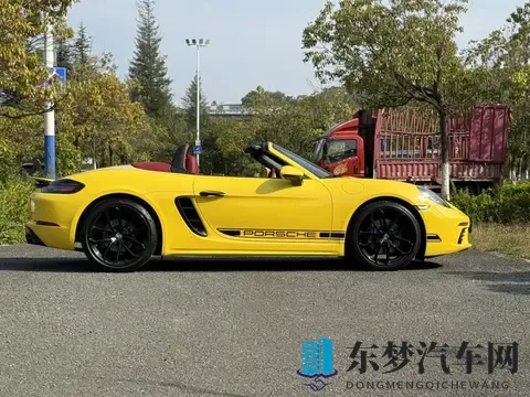 23款保时捷718Boxster，准新一手车，圆你跑车梦？-1