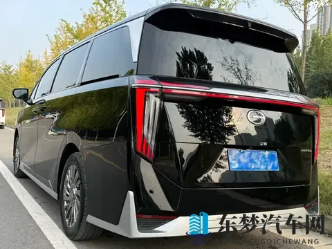 20多万拿下准新传祺M8，宜商宜家，陆地头等舱体验-2