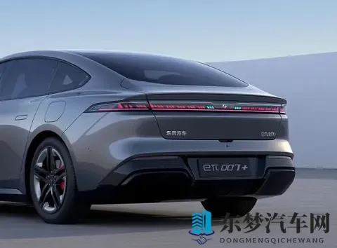 15万级又来王炸?标配激光雷达,零百加速3秒级,比SU7划算!-2