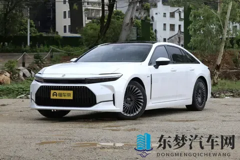 丰田皇冠（进口）选买指南：299万与349万版本怎么选？-2