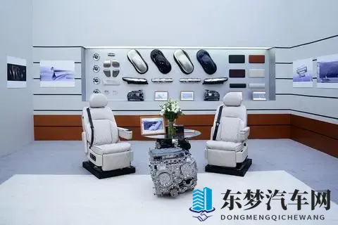 岚图泰山11月18日上市， 50万级旗舰新能源SUV解析-3