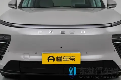 星纪元ET增程版四驱至臻尊享：空间、科技、性能全面评测-3