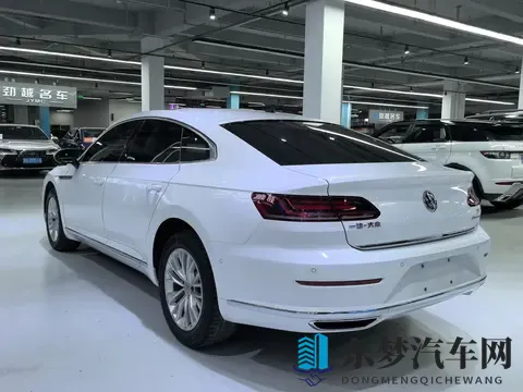 成人火影忍者：《成年视角下的忍者世界》