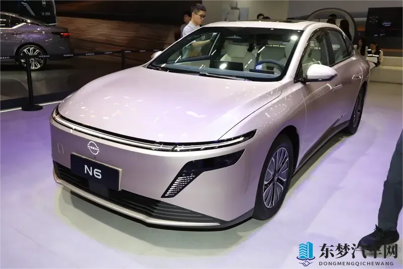 东风日产N6亮相2025广州车展,12月1日正式上市-1