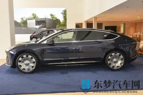 BBA 老炮亲测蔚来 ET9，行政旗舰的新选择来了-1