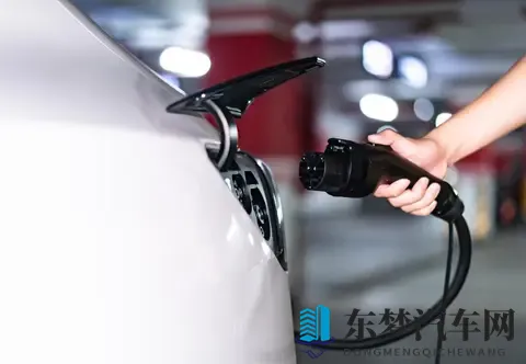 充电桩安装完别急着用！业内人透露3个设置，每年省下好几千-2