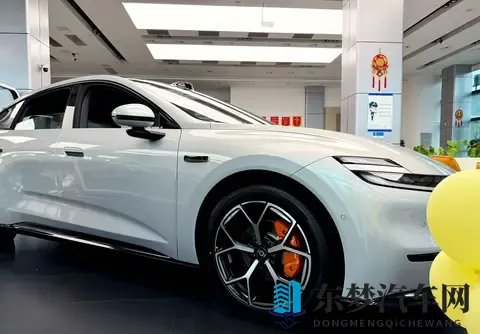 长安启源A06上市：1099万起，配激光雷达+800V快充！-1