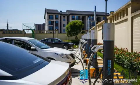 新能源车销量占比突破50%,燃油车的时代要结束了吗?-1