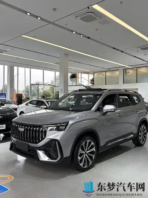 气场十足！第三代吉利豪越L到店实拍，外观升级，新增15T动力-1