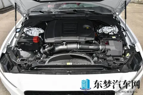 庖丁解牛谈捷豹 XEL：2025 与 2024 同动力车型性价比的横冲直撞式 PK-1