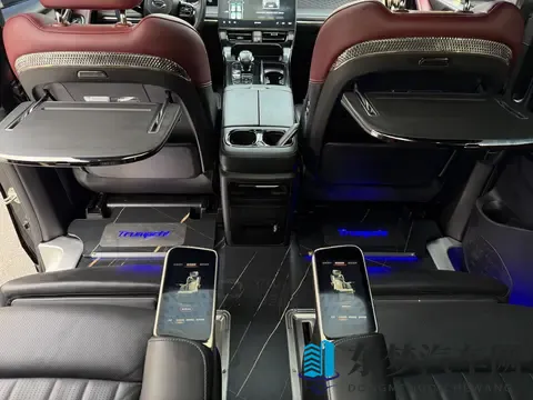 20多万拿下准新传祺M8，宜商宜家，陆地头等舱体验