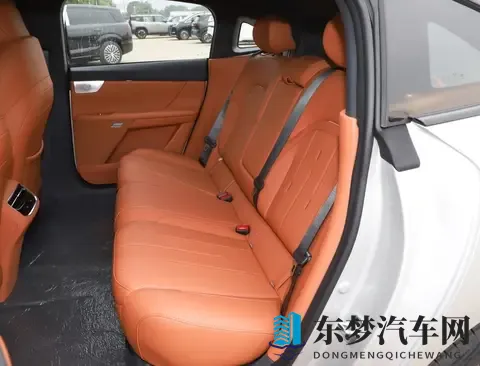 有激光雷达和市区领航 智能化全面提升 东风奕派eπ007+实力出众-3
