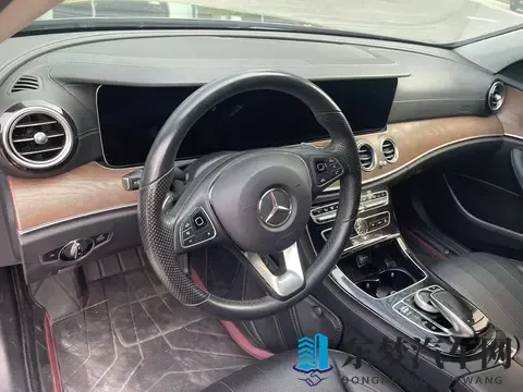 15万多拿下行政级座驾，二手奔驰E级家用商务都合适？-3