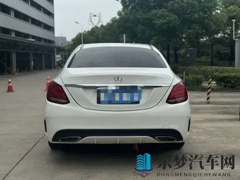 10万多拿下白色奔驰C级，圆你一个奔驰梦？-2