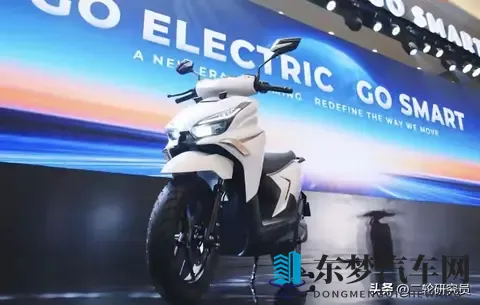 雅迪Velax炸场米兰！20分钟快充+105km续航-1