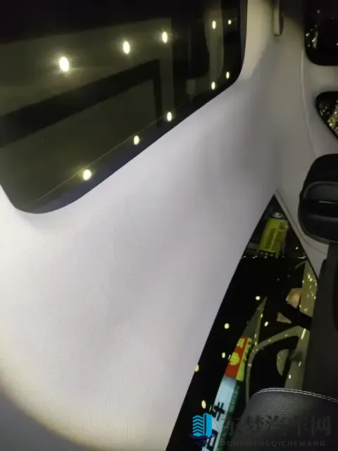 广州车展探馆！一汽-大众双车炸场，油电混全阵容太顶了-1