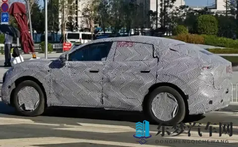 能否复制轿车的成功？小鹏MONA SUV谍照曝光，紧凑型轿跑SUV-1