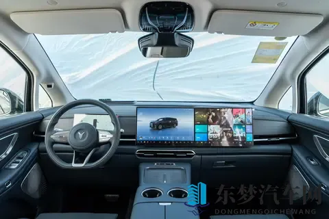 全能MPV该有啥？26款岚图梦想家PHEV带劲不？-1