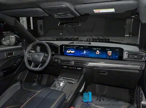 超大后备厢容积+5座，福特探险者昆仑穿越版售3698万-2