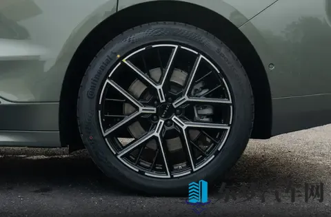 电池充电倍率12C？还有900V高压快充技术，这车挺有趣-1