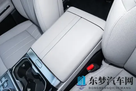 捷途纵横G700全球上市，方盒子+三把锁+1400KM续航，简直太强了-2