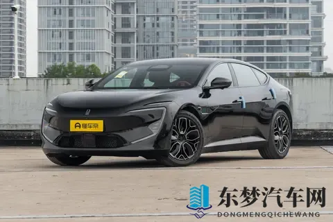 25万级起售，无短板的中大型豪华轿车？阿维塔12四激光版-1