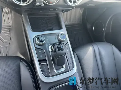 硬派越野触手可及，3万公里一手坦克300，圆你越野梦-1