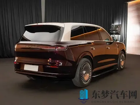 国产车敢叫板库里南,价格却砍半,这波操作真敢想-2