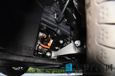 11万多也能买到C级车？长安启源A06，配800V+激光雷达-1