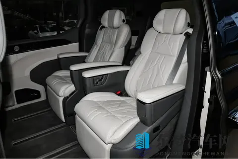 给家人的豪礼？ 来看看这款：试驾极氪009七座过道版的惊喜体验