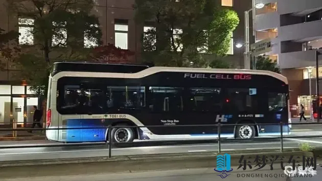 九色丨PORNY丨自拍视频软件：汽车新科技：智能驾驶，艺术与安全新体验-1