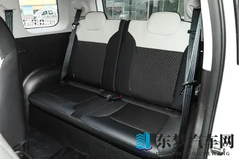 纯电微型代步车怎么?长安 Lumin 2026 款宝藏车型对比与选买建议-3