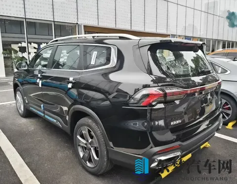 气场十足！第三代吉利豪越L到店实拍，外观升级，新增15T动力-2