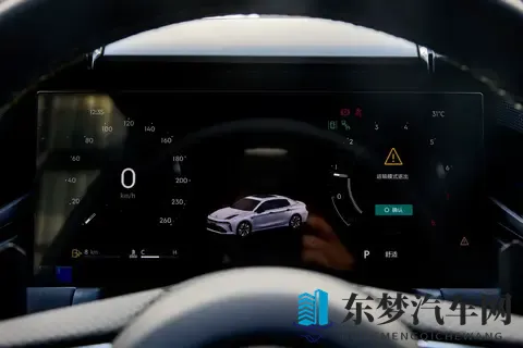 第三代领克03试驾：百公里加速65秒，紧凑型燃油车中的扛霸子！-1