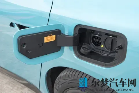 东风奕派 eπ007 + 纯电 565 版：智美轿跑的均衡出行体验-2