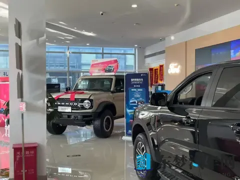 探店·调查丨福特在华渠道合并，烈马已入驻长安福特门店-1