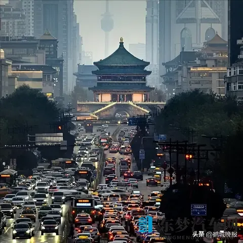 黄色软件下载链接：新能源汽车市场火热，智能科技革新来袭-2