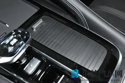 星瑞全新东方曜：10万级家轿，销量67万，凭啥这么火？看完就明白-2