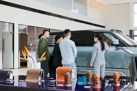 先做靠谱的车，再当懂你的客厅：购车决策的平衡之道-1